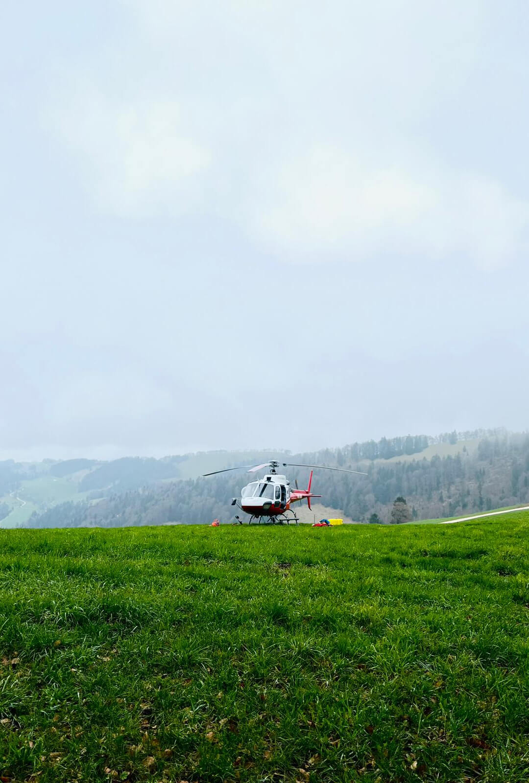 L’hélicoptère de SwissHelicopter.