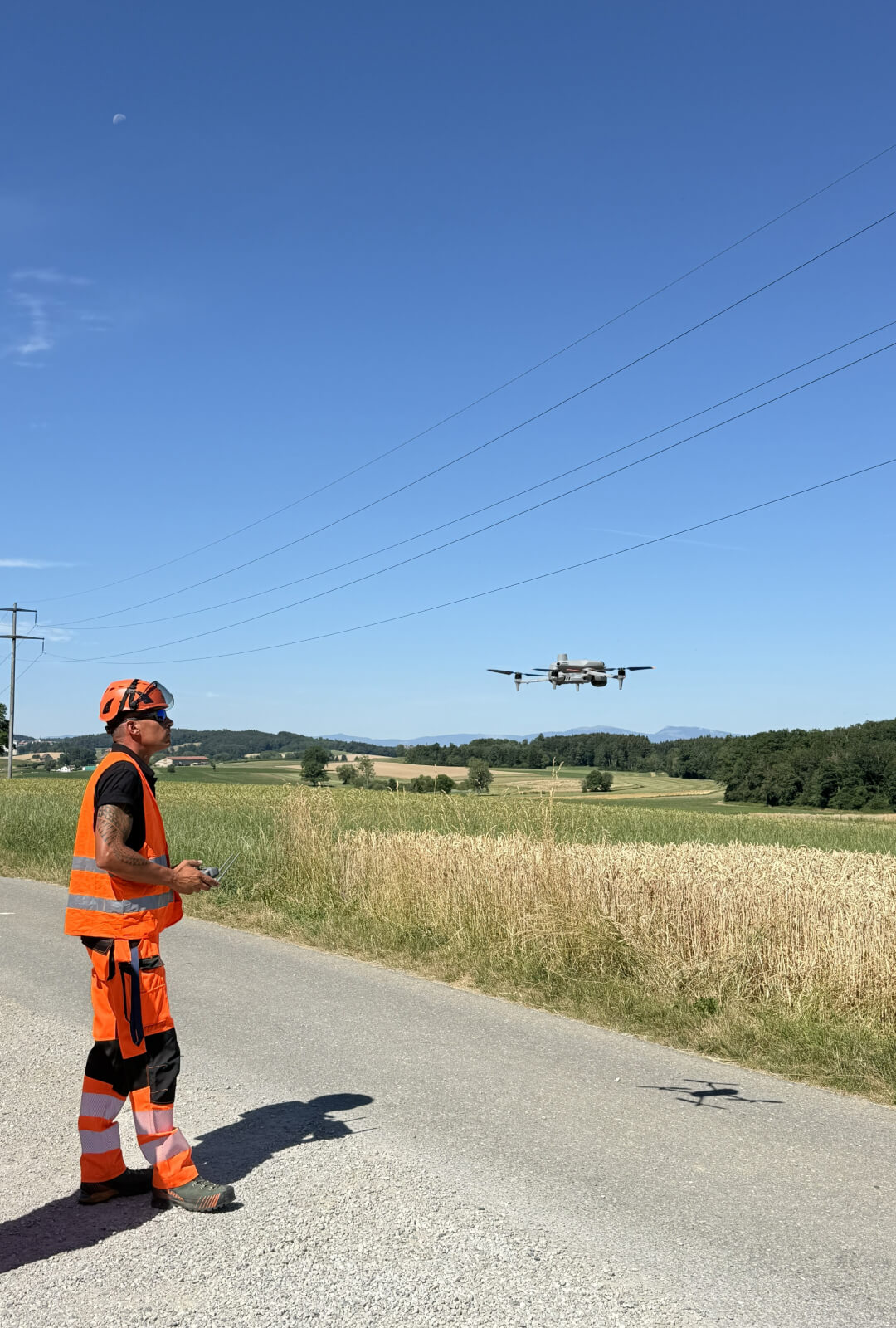Une personne et un drone en intervention